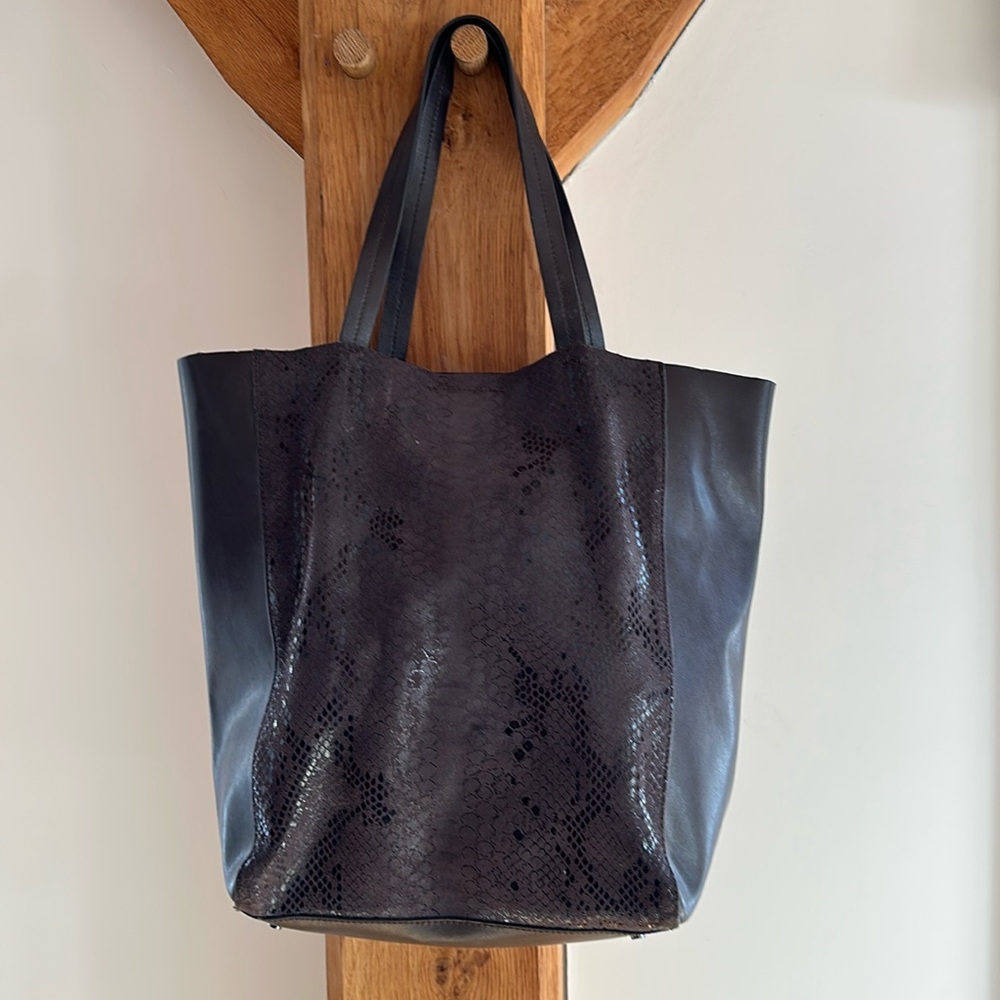 Banana Republic Exotic Ashbury Eggplant Leather Tote Handbag. Snake Embossed.